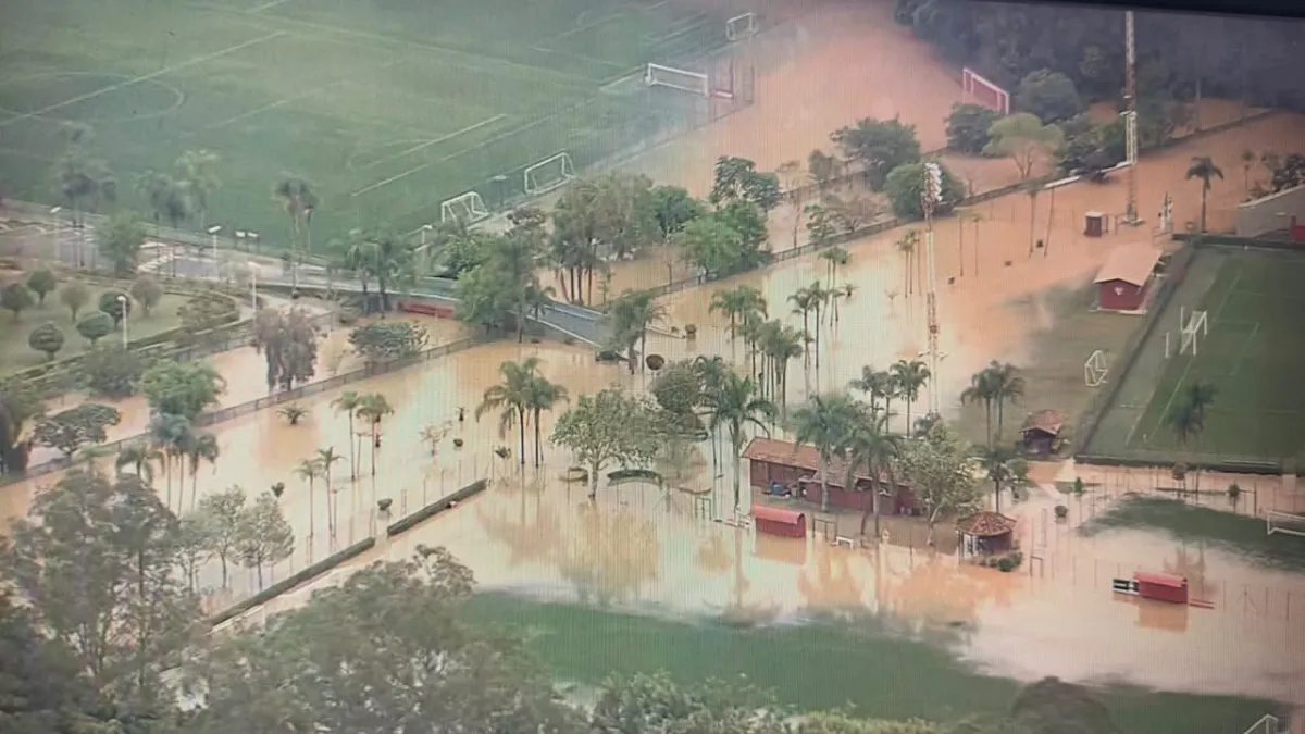 Tempestade em Cotia alaga CT da base do São Paulo e força adiamento de jogos do Paulista
