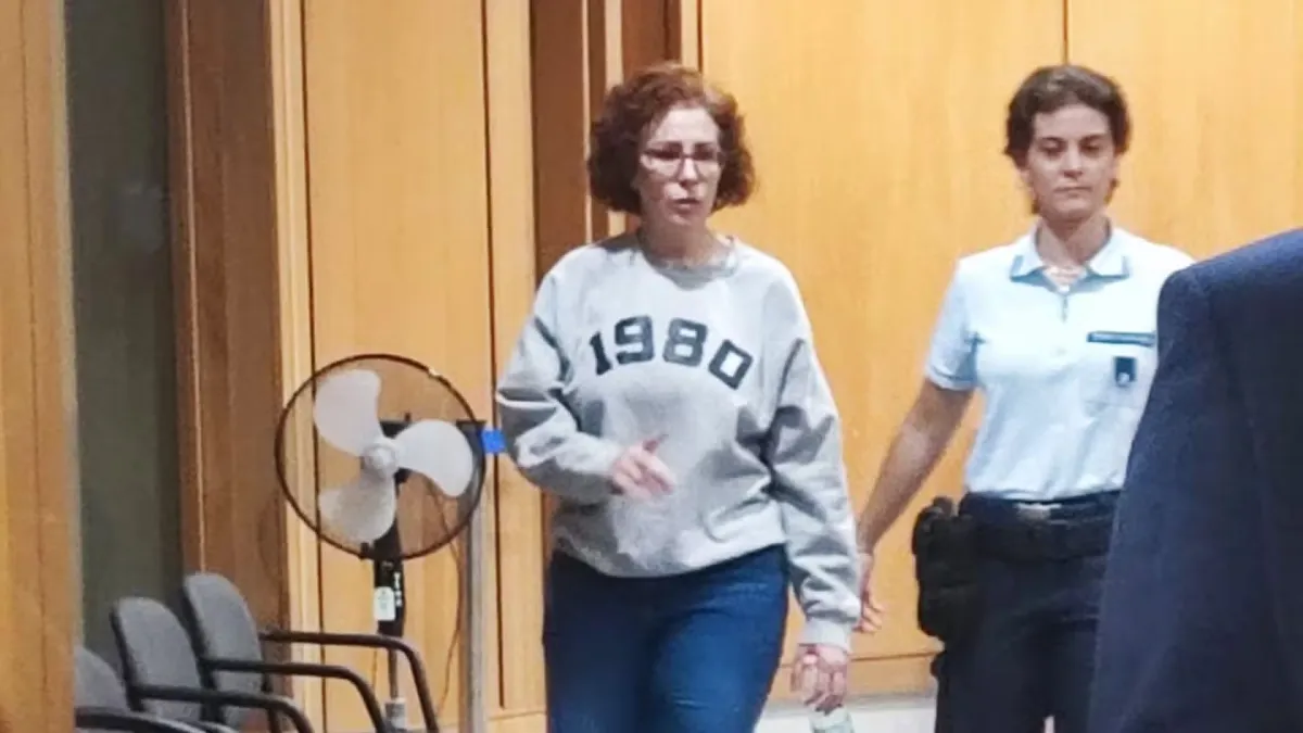 Justiça Italiana Agenda Nova Audiência para Analisar Extradição de Carla Zambelli no Fim de Outubro